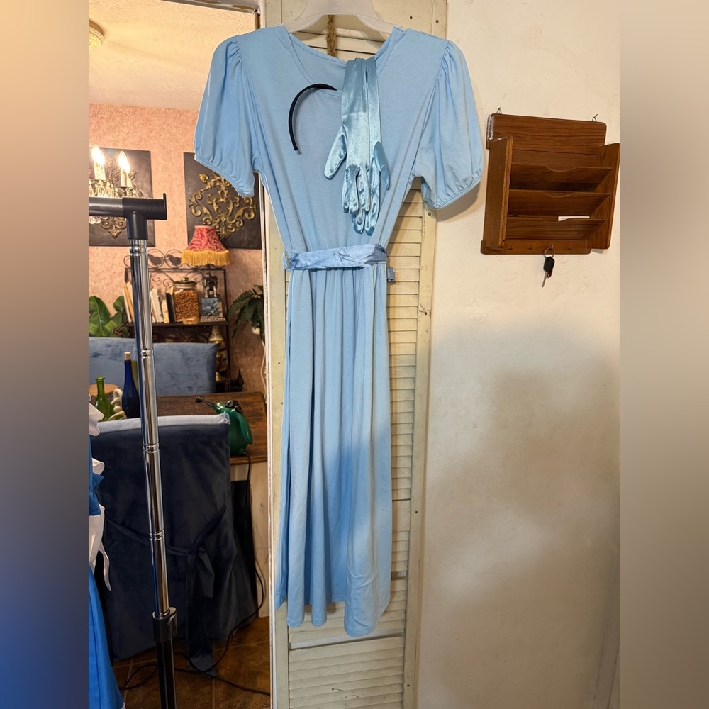 Women’s costume